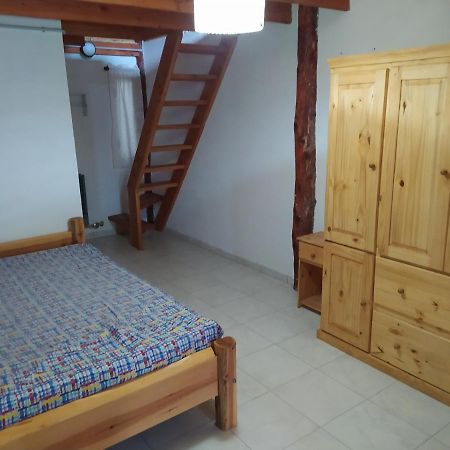 Huellas Hostel ラゴ・プエロ エクステリア 写真