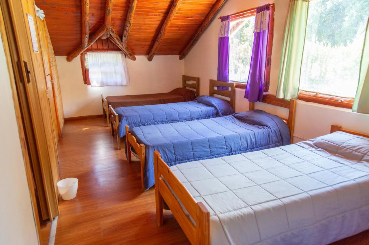 Huellas Hostel ラゴ・プエロ エクステリア 写真
