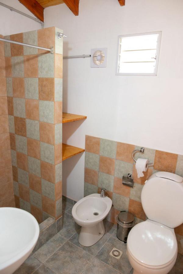 Huellas Hostel ラゴ・プエロ エクステリア 写真