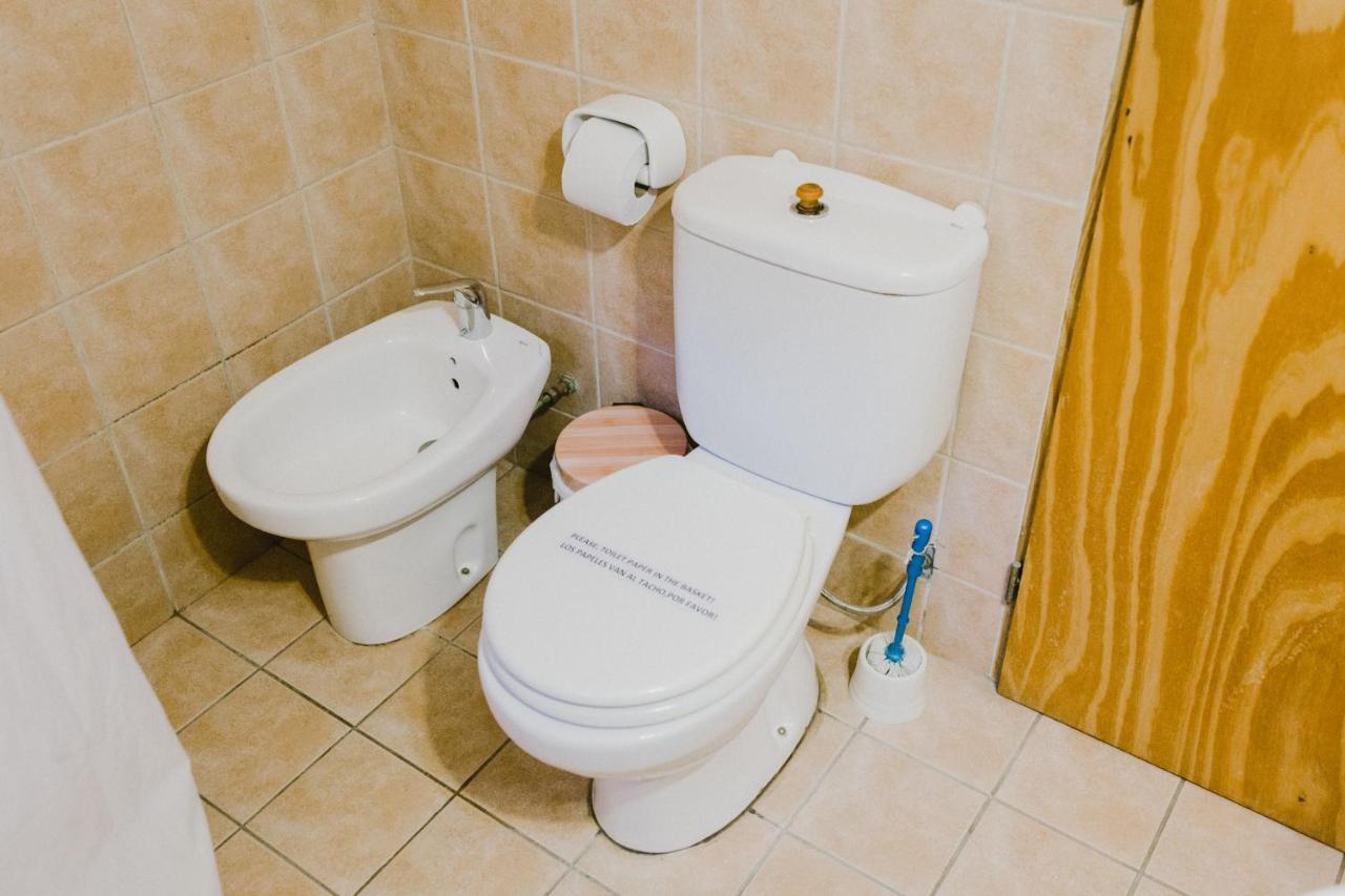 Huellas Hostel ラゴ・プエロ エクステリア 写真